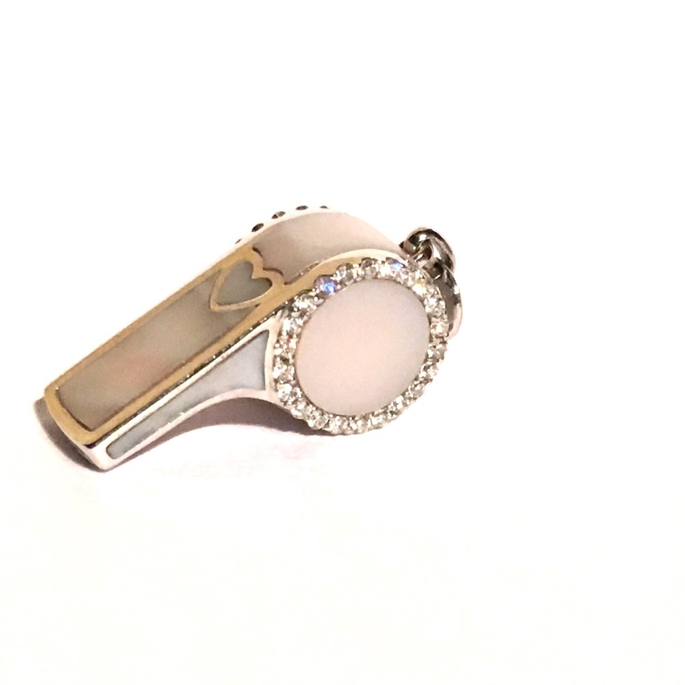 18K VS DIAMOND PEARL VICTORIA CASAL HEART PENDANT